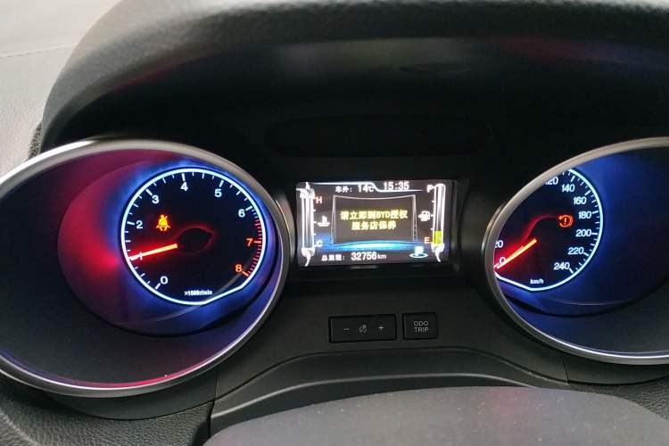 Used BYD Yuan 2017 1.5L Automatic Cool & Connected Model Odometer Close Up