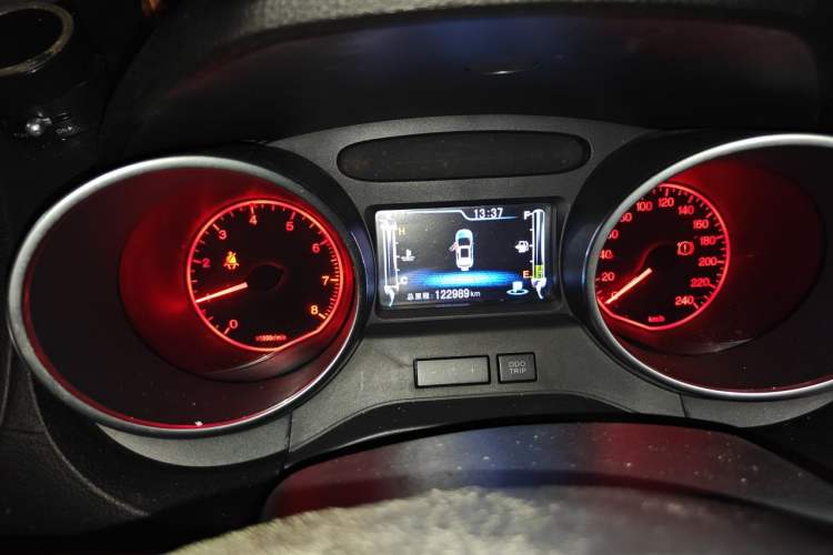 Used BYD Yuan 2017 1.5L Automatic Cool & Connected Model Odometer Close Up