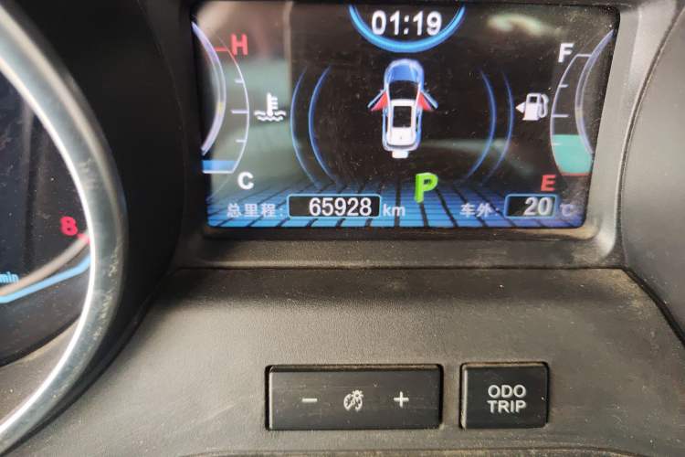 Used BYD Yuan 2017 1.5L Automatic Cool & Stylish Model Odometer Close Up