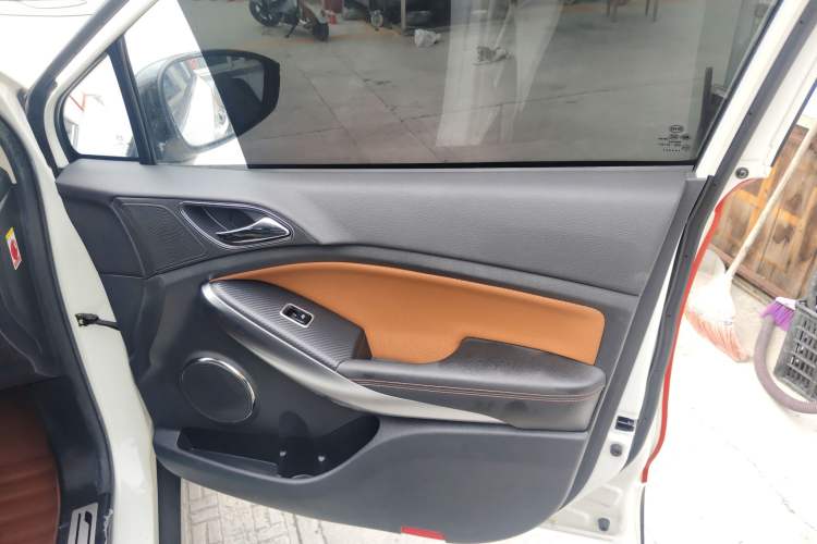 Used BYD Yuan 2017 1.5L Manual Cool Connect Model Right Front Door Interior
