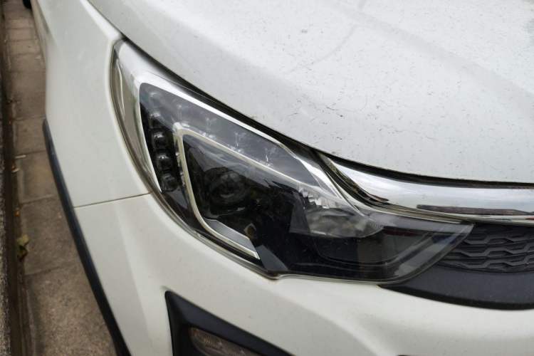 Used BYD Yuan 2017 1.5L Manual Cool & Stylish Model Right Front Headlight