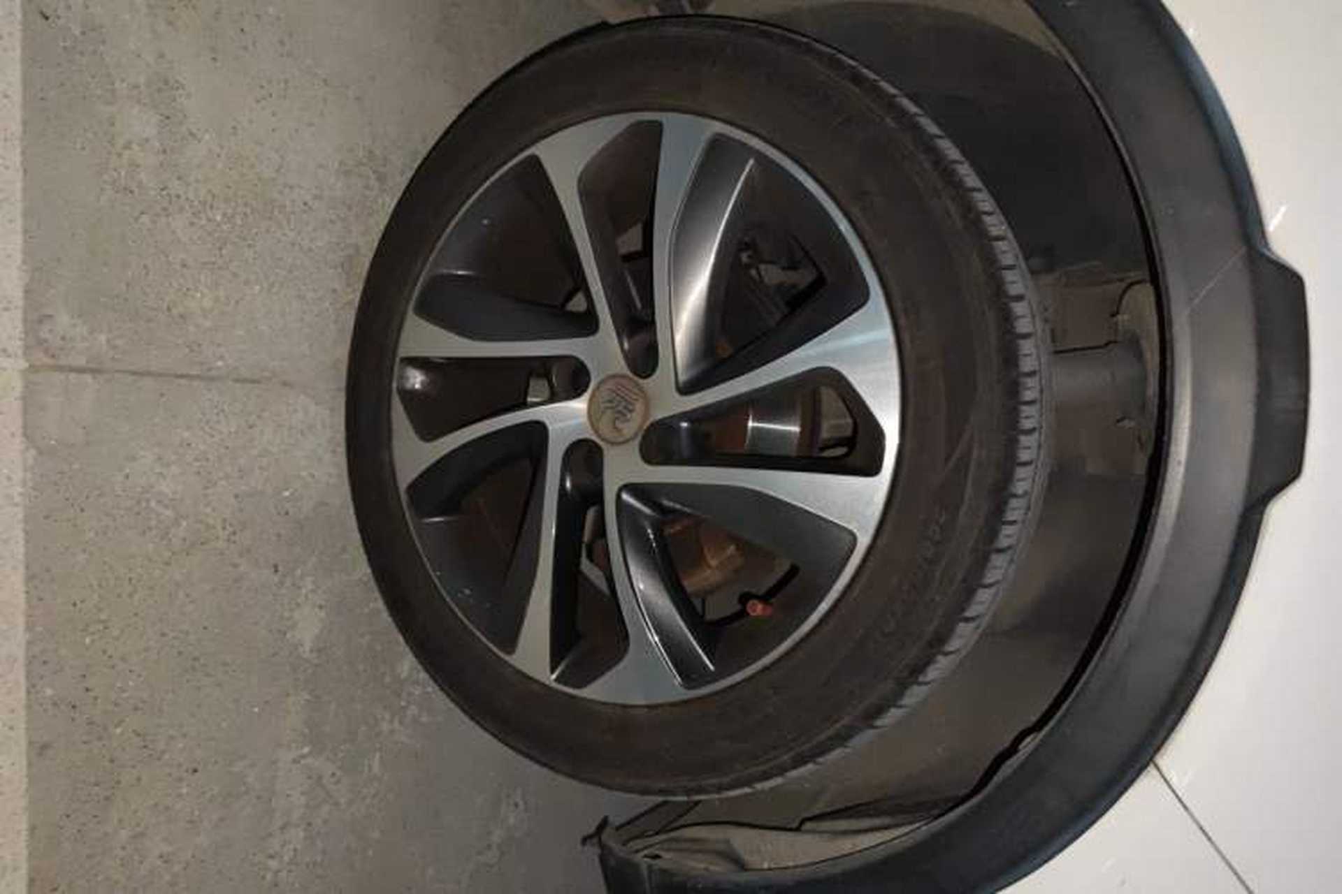 Used BYD Yuan 2017 1.5L Automatic Cool & Connected Model Right Front Wheel Hub