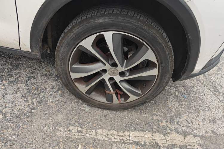 Used BYD Yuan 2017 1.5L Automatic Cool & Connected Model Right Front Wheel Hub