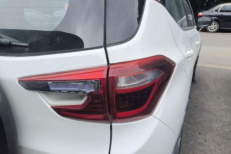 Used BYD Yuan 2017 1.5L Automatic Cool & Stylish Model Right Rear Taillight