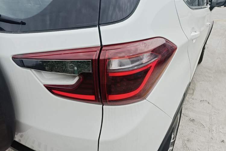 Used BYD Yuan 2017 1.5L Automatic Cool & Connected Model Right Rear Taillight