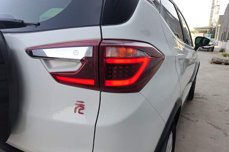 Used BYD Yuan 2017 1.5L Automatic Cool & Stylish Model Right Rear Taillight