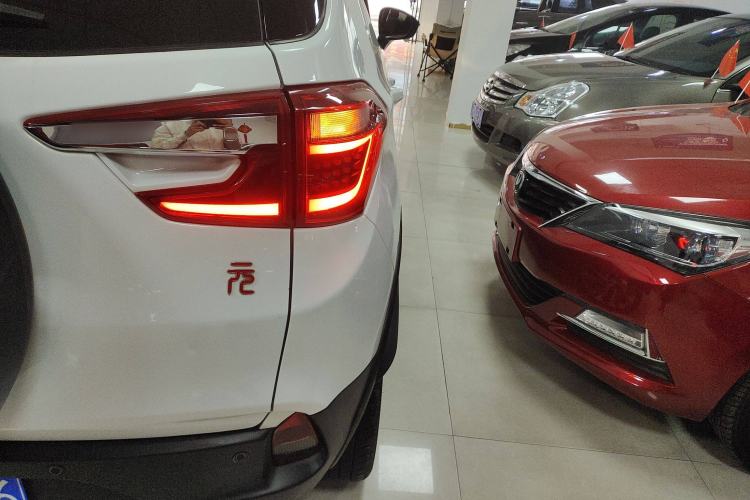 Used BYD Yuan 2017 1.5L Automatic Cool & Connected Model Right Rear Taillight