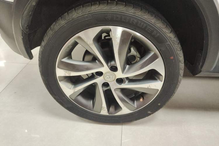 Used BYD Yuan 2017 1.5L Automatic Cool & Connected Model Right Rear Wheel Hub