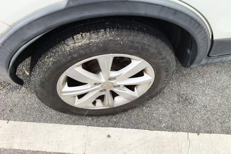 Used BYD Yuan 2017 1.5L Automatic Cool & Stylish Model Right Rear Wheel Hub