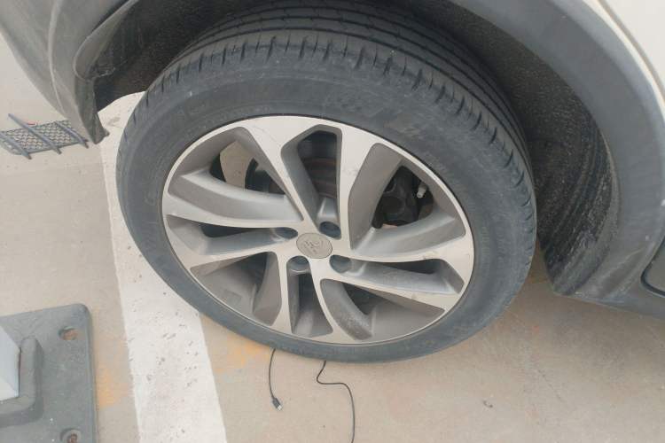 Used BYD Yuan 2017 1.5L Automatic Cool & Connected Model Right Rear Wheel Hub