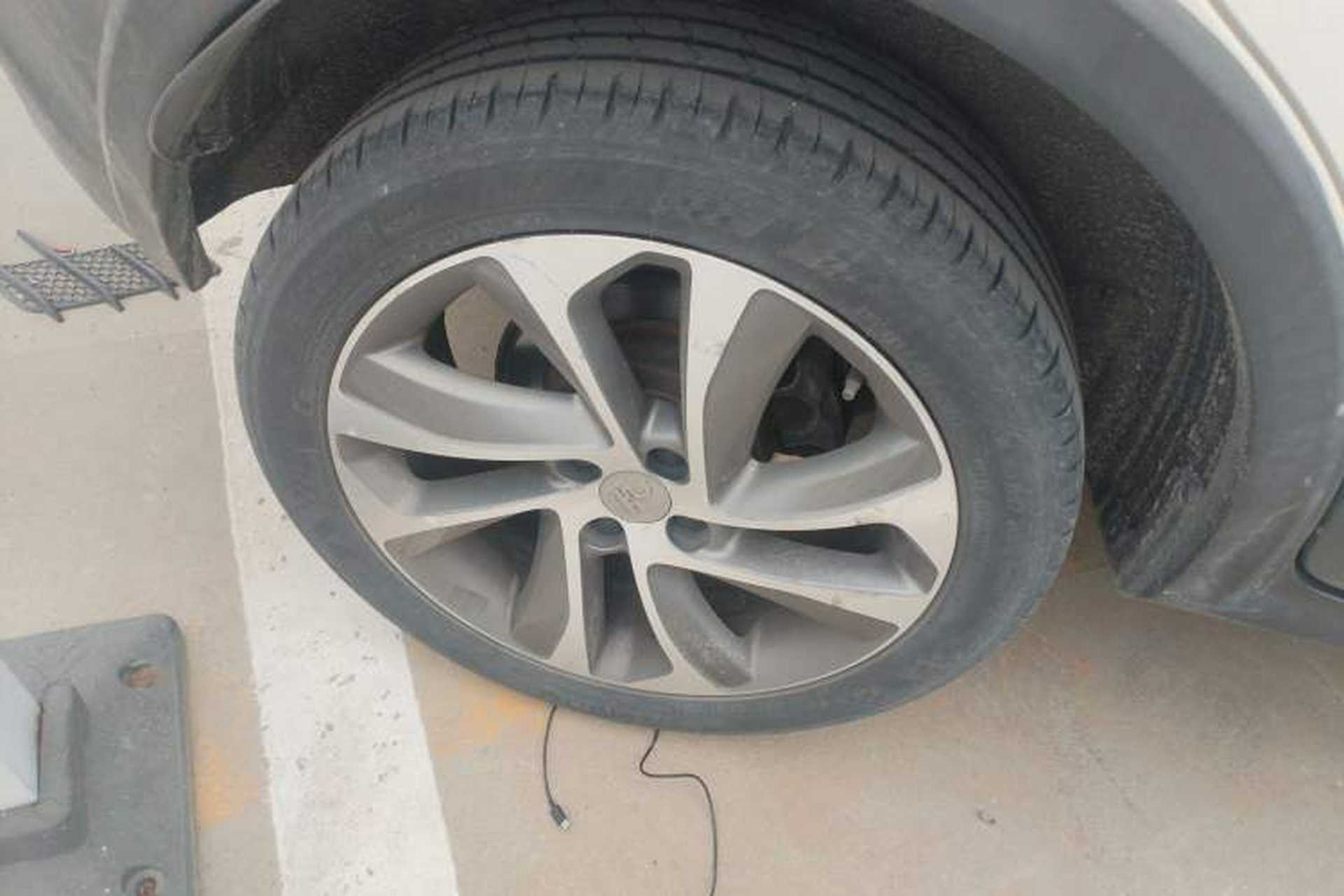 Used BYD Yuan 2017 1.5L Automatic Cool & Connected Model Right Rear Wheel Hub