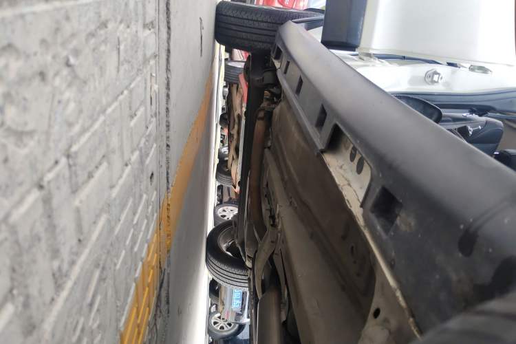 Used BYD Yuan 2017 1.5L Manual Cool Connect Model Right Side Sill