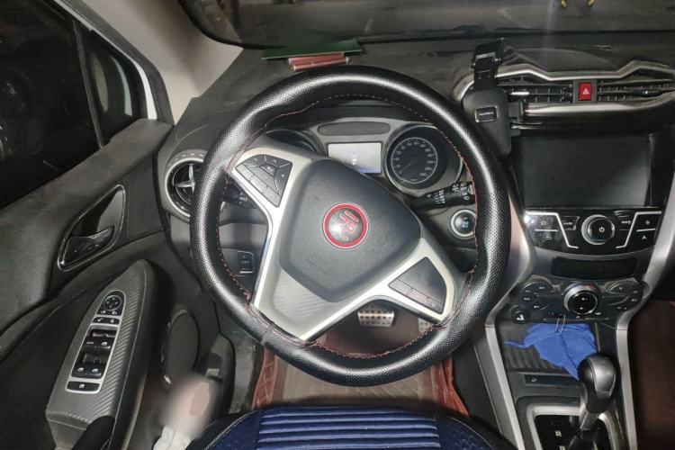 Used BYD Yuan 2017 1.5L Automatic Cool & Stylish Model Steering Wheel