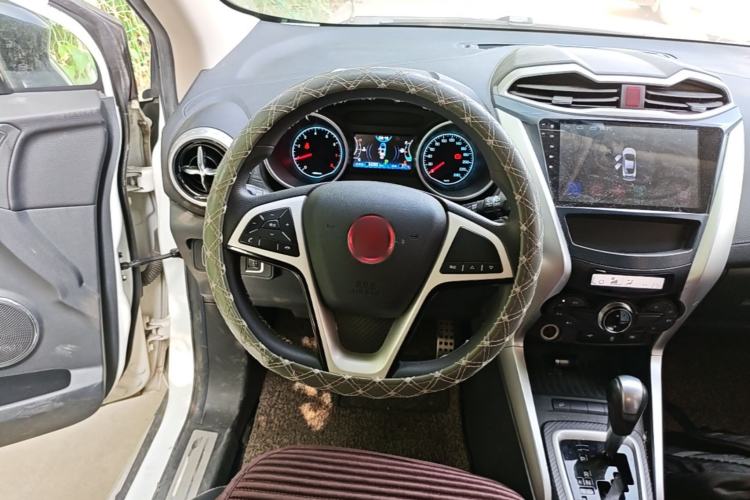 Used BYD Yuan 2017 1.5L Automatic Cool & Stylish Model Steering Wheel