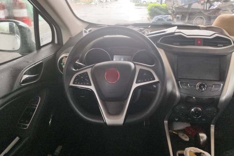 Used BYD Yuan 2017 1.5L Automatic Cool & Connected Model Steering Wheel