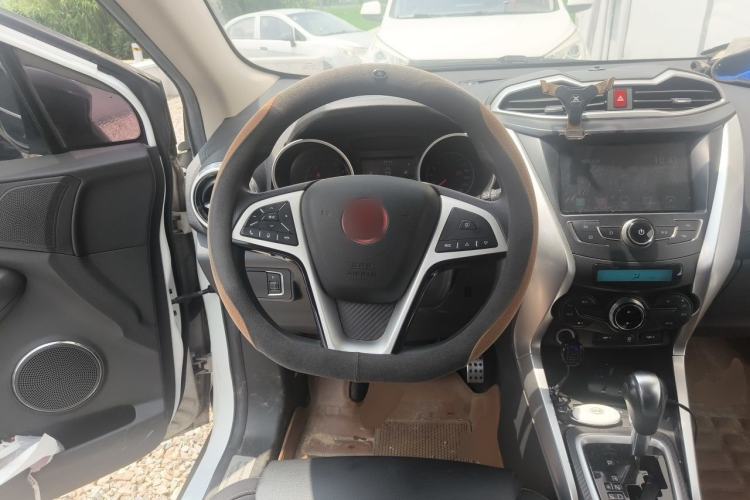 Used BYD Yuan 2017 1.5L Automatic Cool & Connected Model Steering Wheel