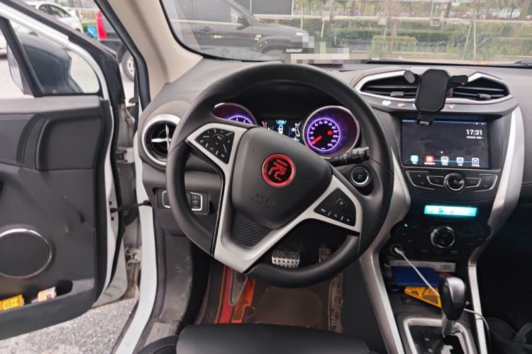 Used BYD Yuan 2017 1.5L Automatic Cool & Connected Model Steering Wheel