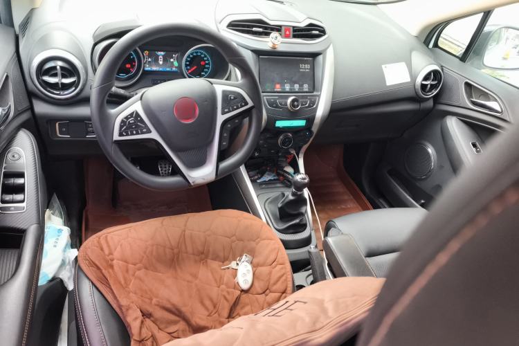 Used BYD Yuan 2017 1.5L Manual Cool Connect Model Steering Wheel