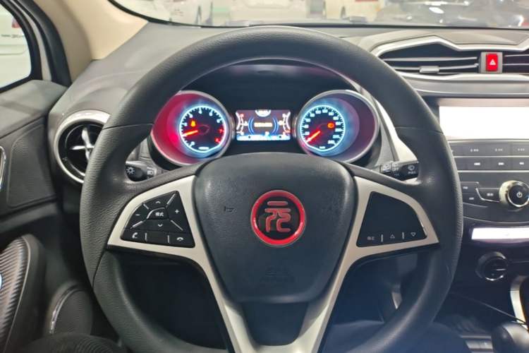 Used BYD Yuan 2017 1.5L Automatic Cool & Stylish Model Steering Wheel