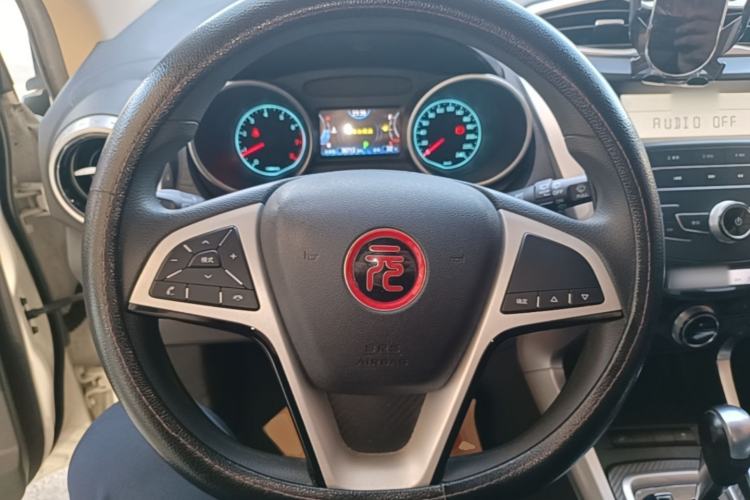 Used BYD Yuan 2017 1.5L Automatic Cool & Stylish Model Steering Wheel