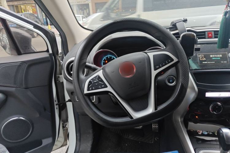 Used BYD Yuan 2017 1.5L Automatic Cool & Stylish Model Steering Wheel