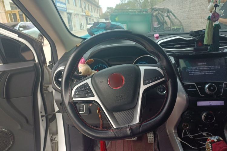 Used BYD Yuan 2017 1.5L Automatic Cool & Stylish Model Steering Wheel