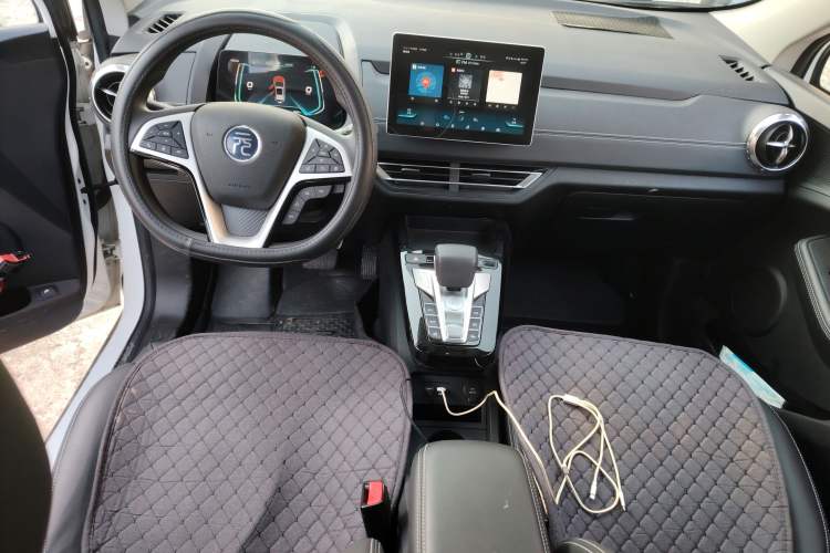 Used BYD Yuan New Energy 2019 EV535 High-Energy Leading Edition Center Console