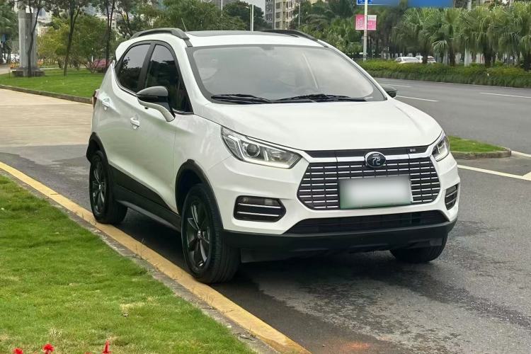 Used BYD Yuan New Energy 2018 EV360 Smart Connect Cool Edition Exterior 2
