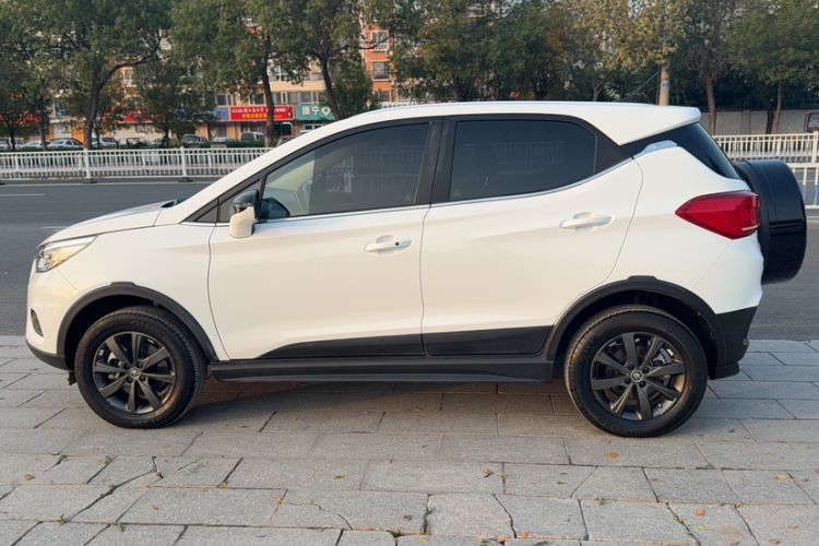 Used BYD Yuan New Energy 2019 EV535 Smart Connect Trendsetting Model Exterior 2