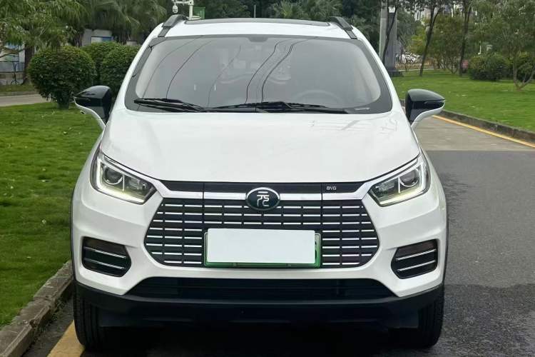 Used BYD Yuan New Energy 2018 EV360 Smart Connect Cool Edition Exterior 3