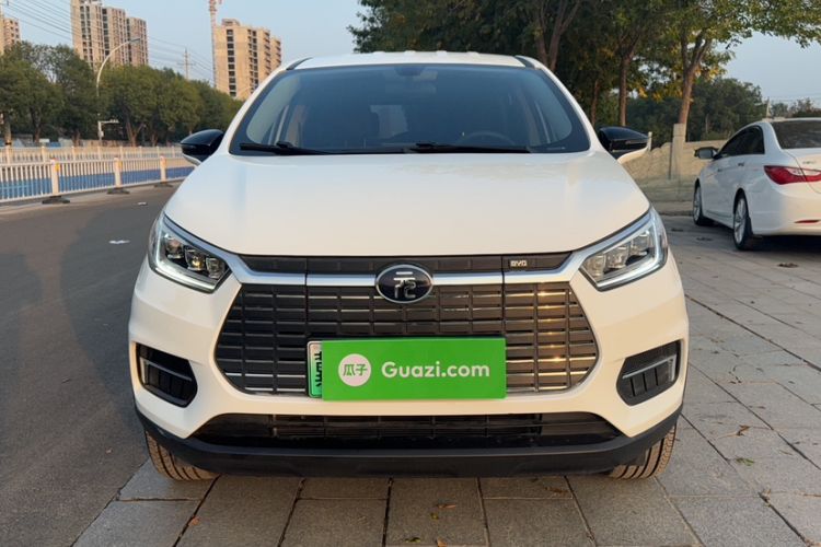Used BYD Yuan New Energy 2019 EV535 Smart Connect Trendsetting Model Exterior 4