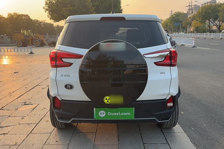 Used BYD Yuan New Energy 2019 EV535 Smart Connect Trendsetting Model Exterior 5