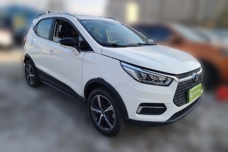 Used BYD Yuan New Energy 2019 EV535 High-Energy Leading Edition Front Right 45 Deg