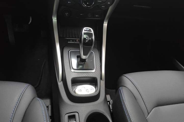Used BYD Yuan New Energy 2018 EV360 Smart Connect Cool Edition Gear Lever