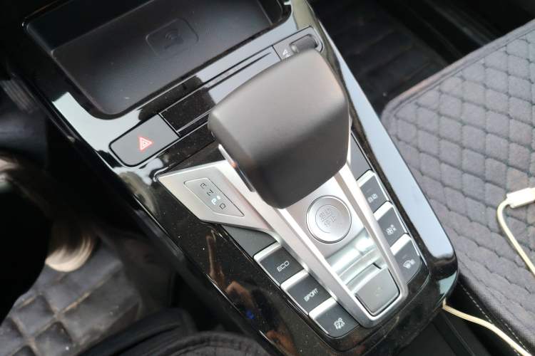 Used BYD Yuan New Energy 2019 EV535 High-Energy Leading Edition Gear Lever