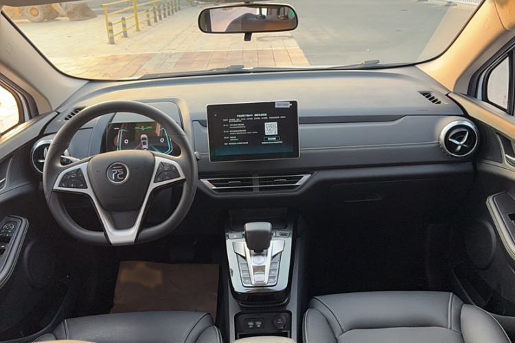 Used BYD Yuan New Energy 2019 EV535 Smart Connect Trendsetting Model Interior 3