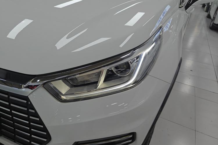 Used BYD Yuan New Energy 2018 EV360 Smart Connect Cool Edition Left Front Headlight