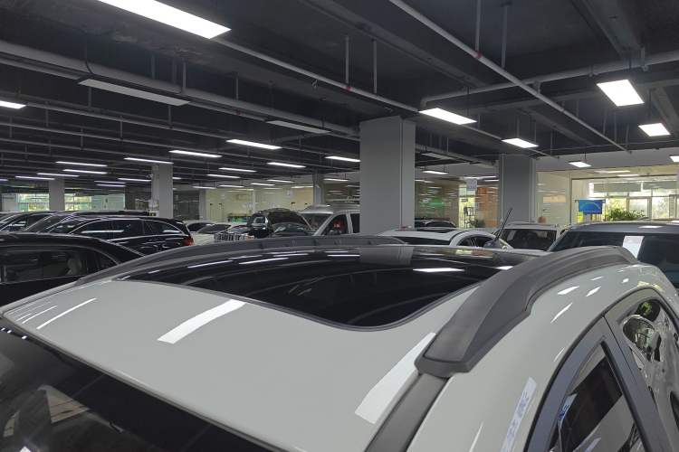 Used BYD Yuan New Energy 2018 EV360 Smart Connect Cool Edition Roof