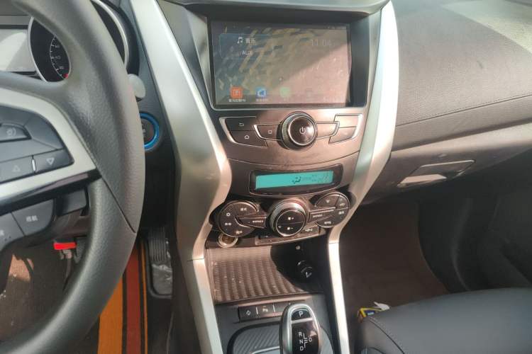 Used BYD Yuan New Energy 2018 EV360 Smart Connect Cool Edition Audio And AC Panel