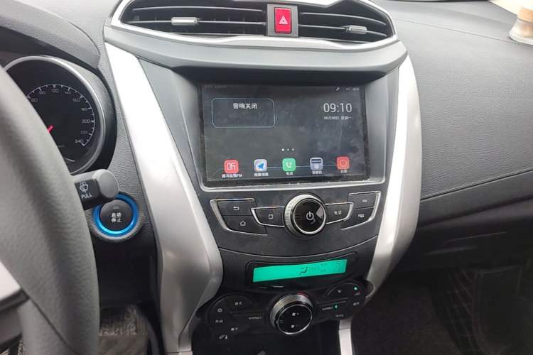 Used BYD Yuan New Energy 2018 EV360 Smart Connect Cool Edition Audio And AC Panel