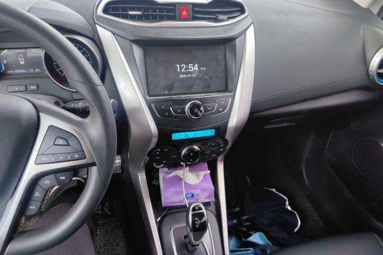 Used BYD Yuan New Energy 2018 EV360 Smart Connect Cool Edition Audio And AC Panel
