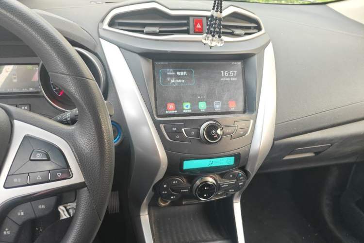 Used BYD Yuan New Energy 2018 EV360 Smart Connect Cool Edition Audio And AC Panel