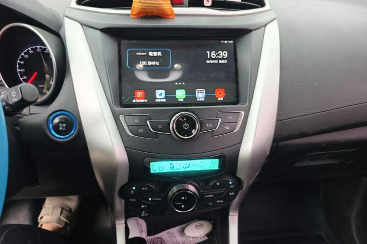 Used BYD Yuan New Energy 2018 EV360 Smart Connect Cool Edition Audio And AC Panel
