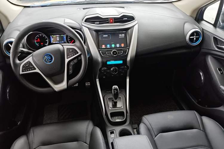 Used BYD Yuan New Energy 2018 EV360 Smart Connect Cool Edition Center Console