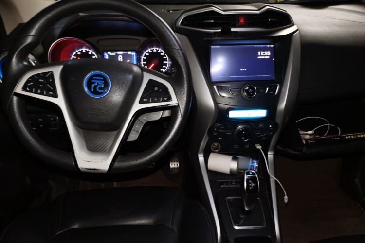 Used BYD Yuan New Energy 2018 EV360 Smart Connect Cool Edition Center Console