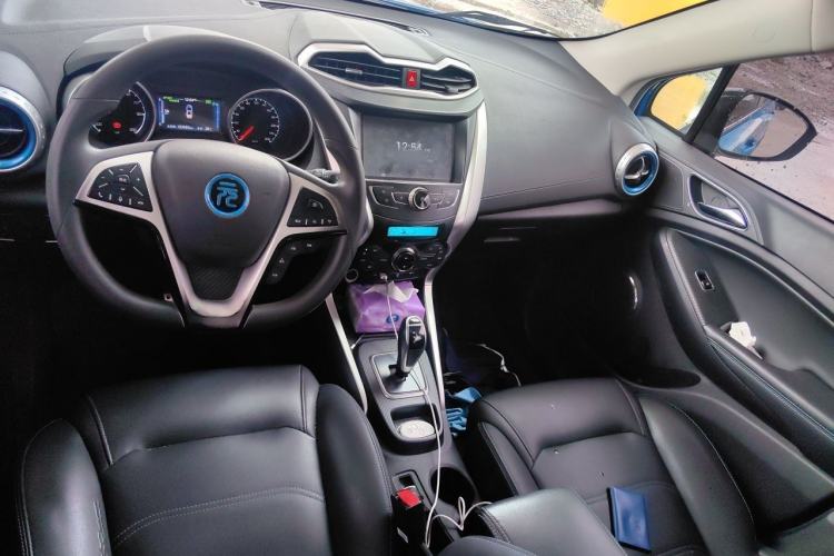 Used BYD Yuan New Energy 2018 EV360 Smart Connect Cool Edition Center Console
