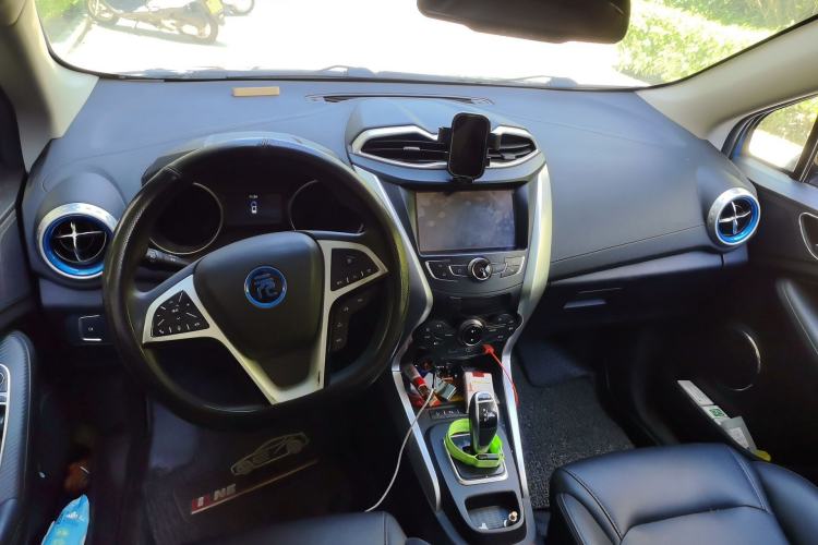 Used BYD Yuan New Energy 2018 EV360 Smart Connect Cool Edition Center Console