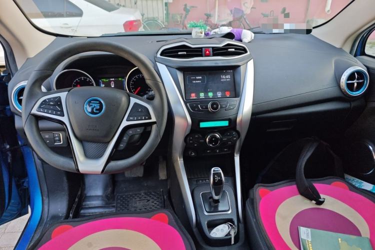 Used BYD Yuan New Energy 2018 EV360 Smart Connect Cool Edition Center Console