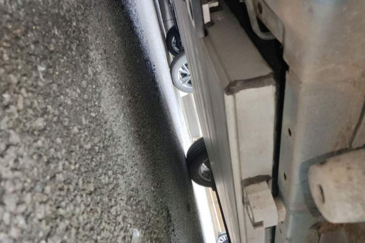 Used BYD Yuan New Energy 2018 EV360 Smart Connect Cool Edition Chassis Front Left
