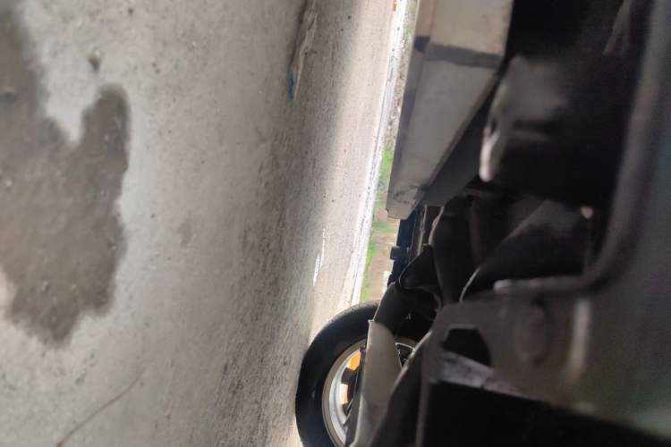 Used BYD Yuan New Energy 2018 EV360 Smart Connect Cool Edition Chassis Rear Left